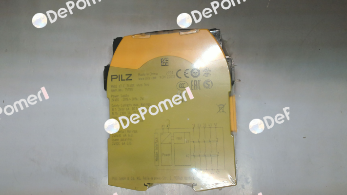 p/n: 751107, Type: PNOZ s7 C 24VDC 4 n/o 1 n/c Pilz