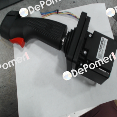 212L62-160 P-Q Controls