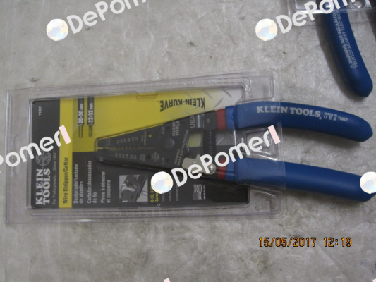11057 (1x3)  Klein Tools