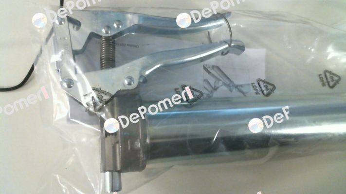 V000715 UMETA